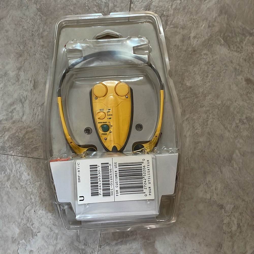 Vintage Sony Walkman NIB - Picture 2 of 2
